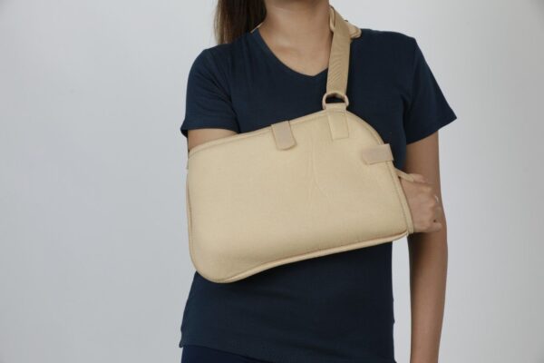Pioneer Evercare Pouch Arm Sling - Image 4