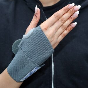 Pioneer Evercare Wrist Brace with Thumb